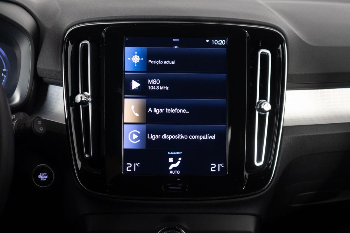 volvo-xc40-2023-hibrido-a-gasolina-1477cc