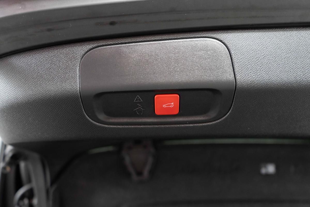 peugeot-408-2024-hibrido-a-gasolina-1598cc