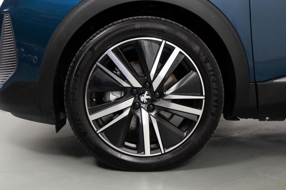 peugeot-3008-2024-hibrido-a-gasolina-1598cc