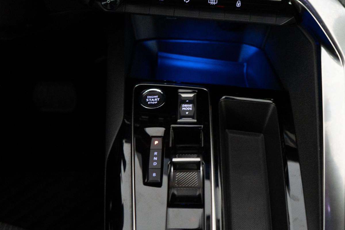peugeot-3008-2024-hibrido-a-gasolina-1598cc