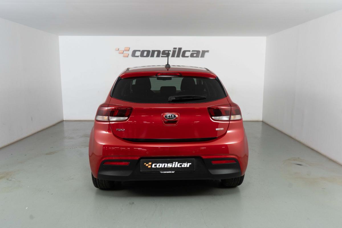 kia-rio-2017-gasolina-998cc
