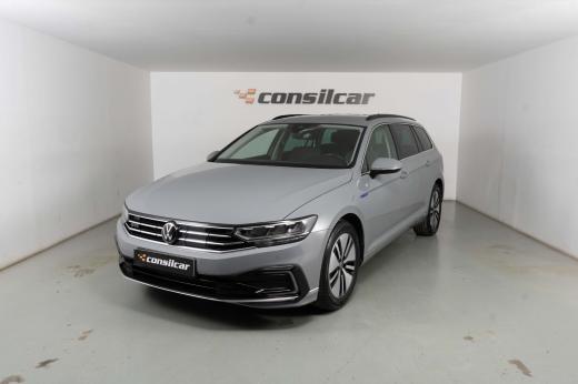 volkswagen-passat-2022-hibrido-a-gasolina-1395cc