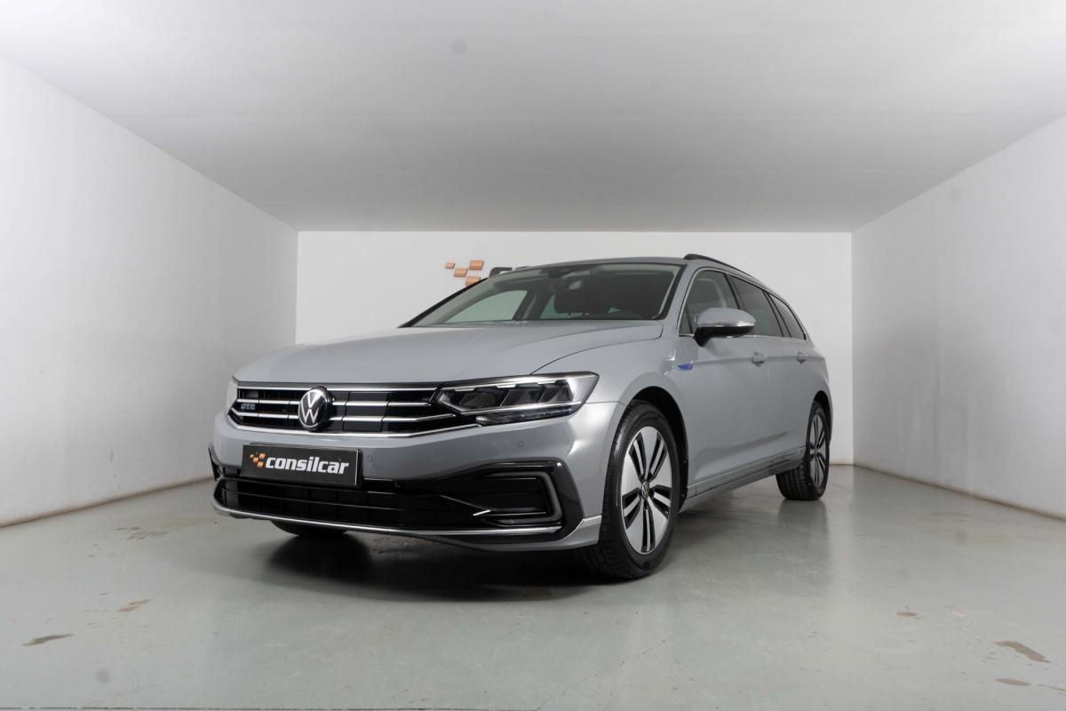 volkswagen-passat-2022-hibrido-a-gasolina-1395cc