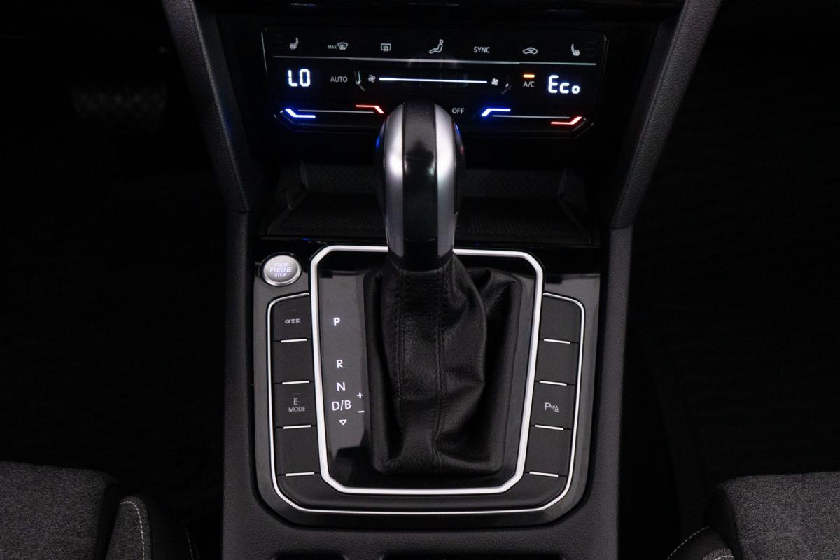 volkswagen-passat-2022-hibrido-a-gasolina-1395cc