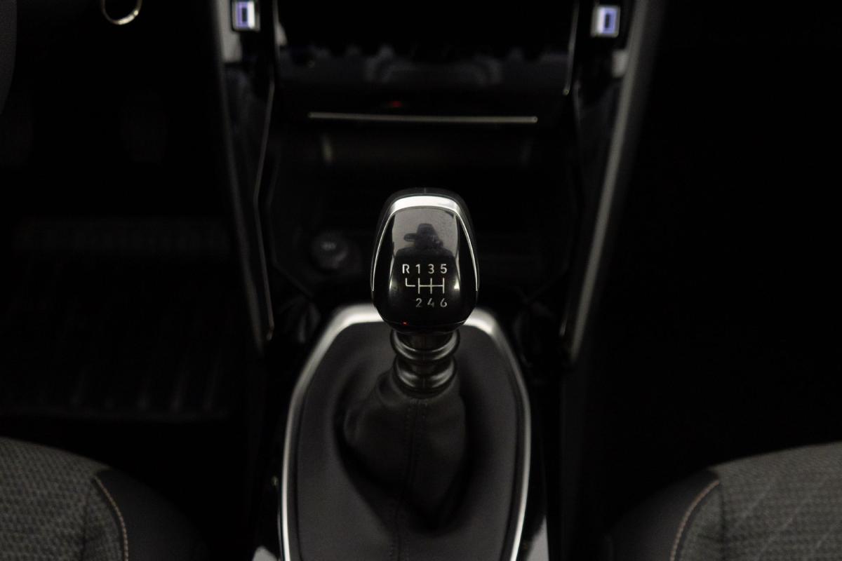 peugeot-208-2025-gasolina-1199cc