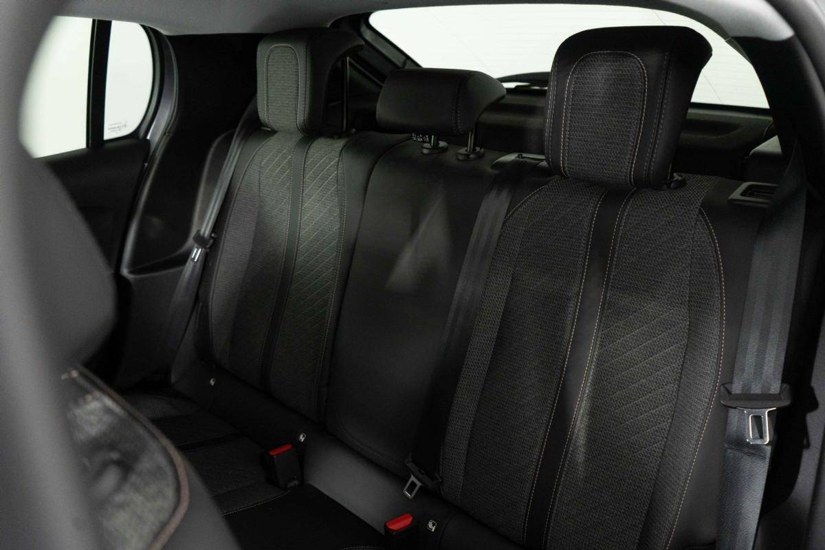 peugeot-208-2025-gasolina-1199cc