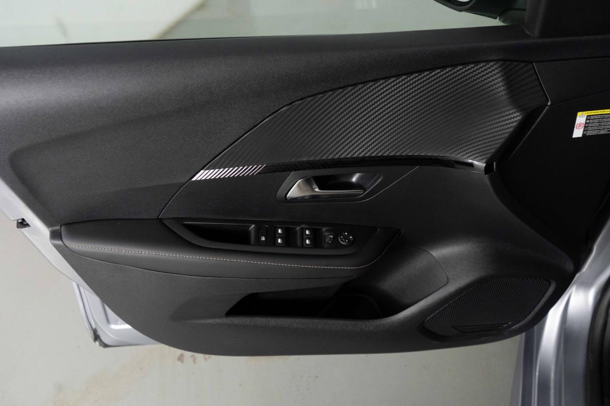 peugeot-208-2025-gasolina-1199cc