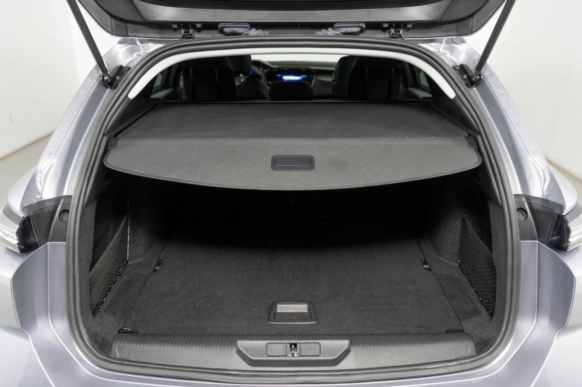 peugeot-308-sw-2024-gasolina-1199cc