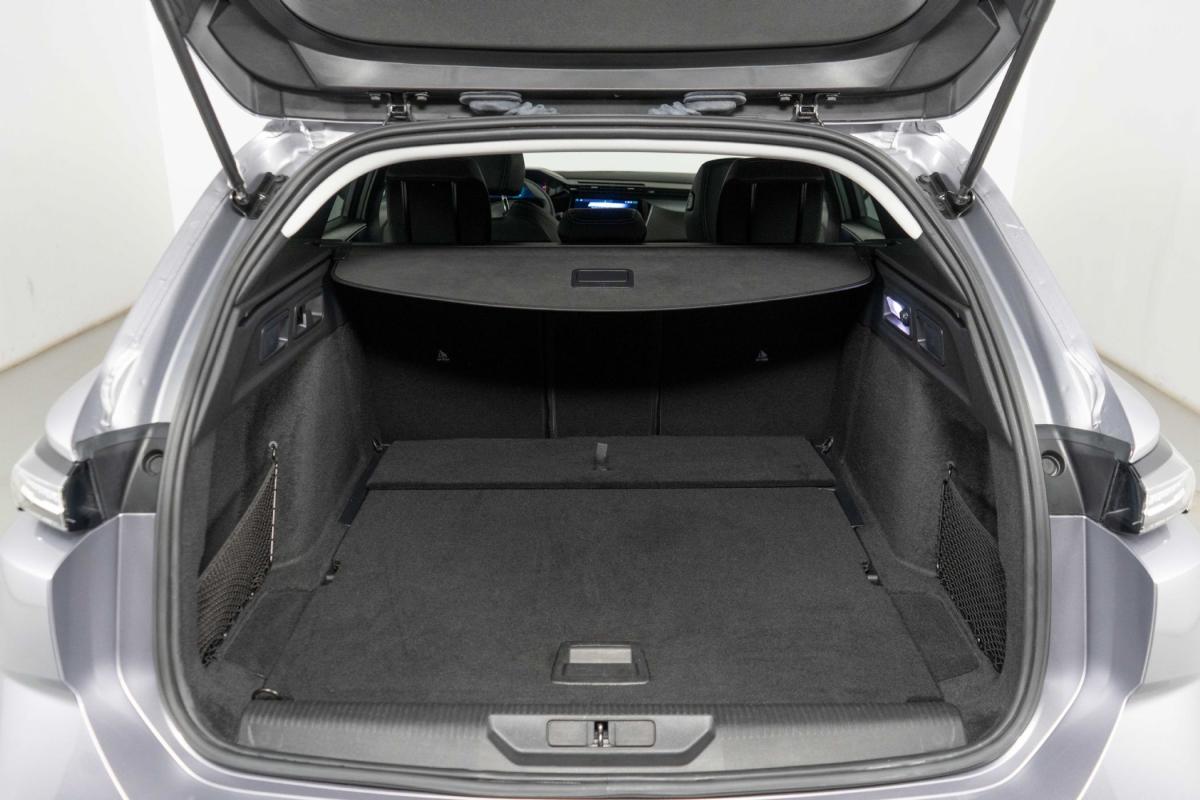 peugeot-308-sw-2024-gasolina-1199cc