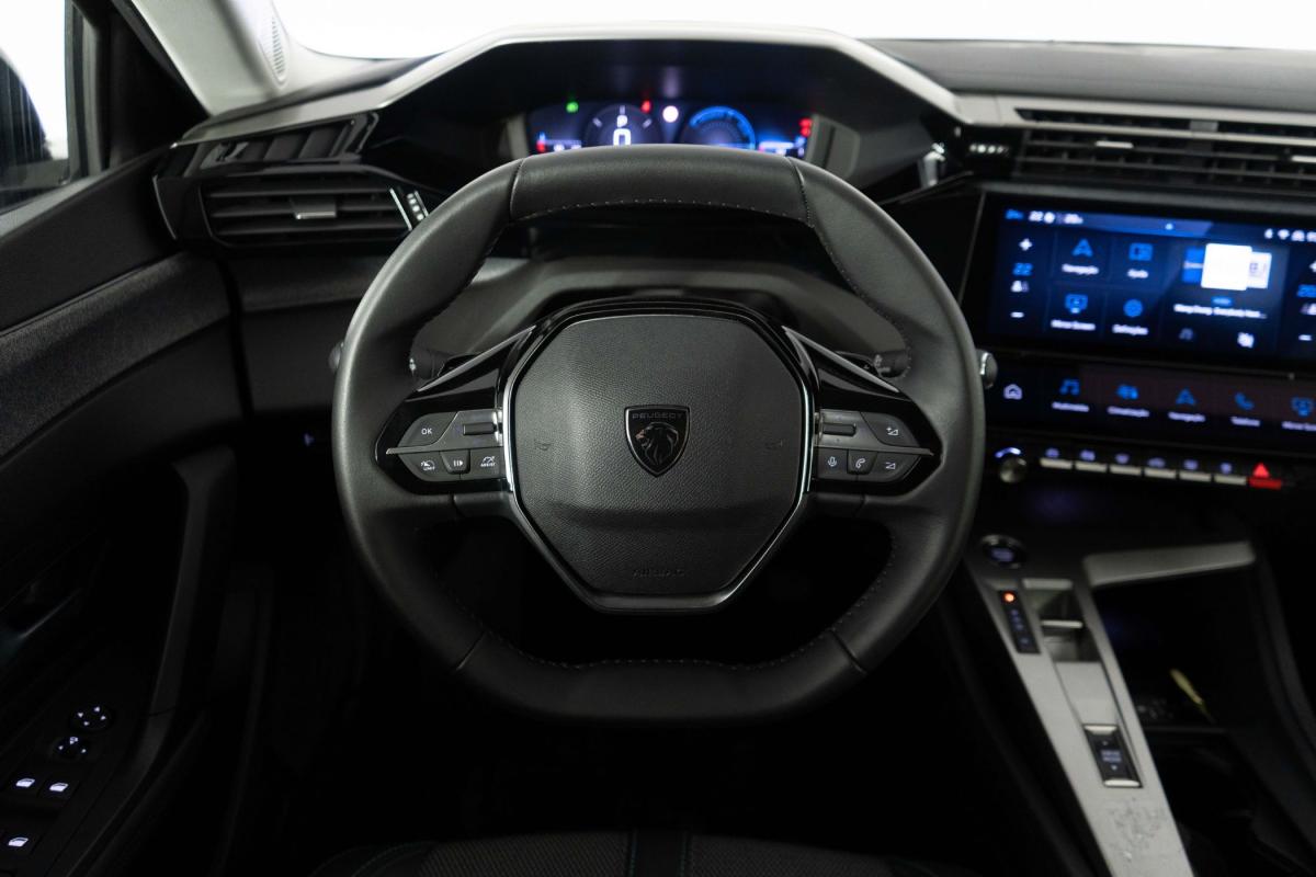 peugeot-308-2025-gasolina-1199cc