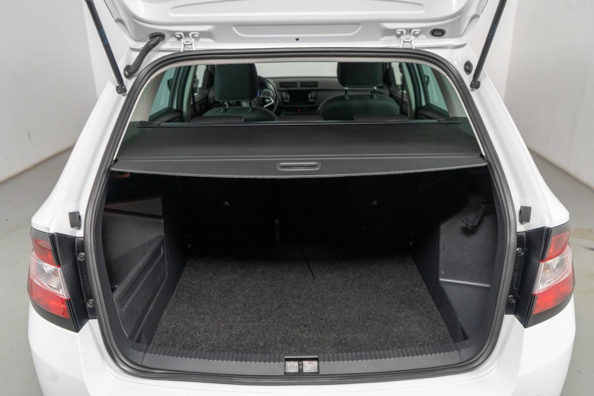 skoda-fabia-break-2022-gasolina-999cc