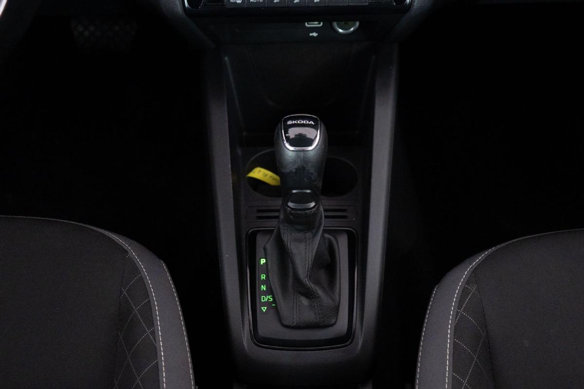 skoda-fabia-break-2022-gasolina-999cc