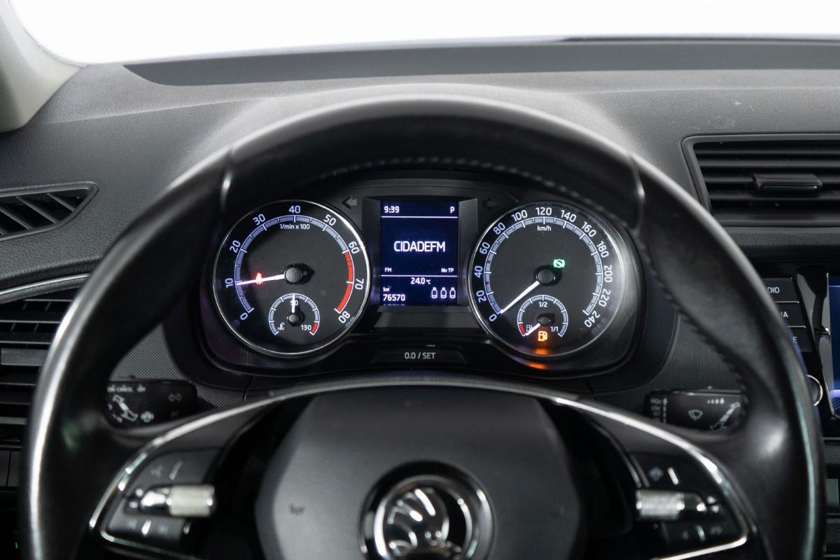 skoda-fabia-break-2022-gasolina-999cc