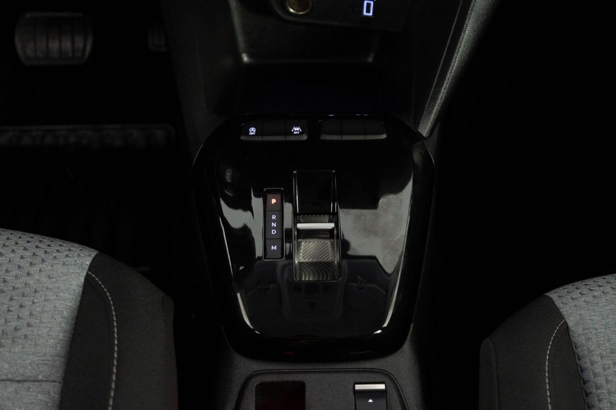 opel-corsa-2025-gasolina-1199cc