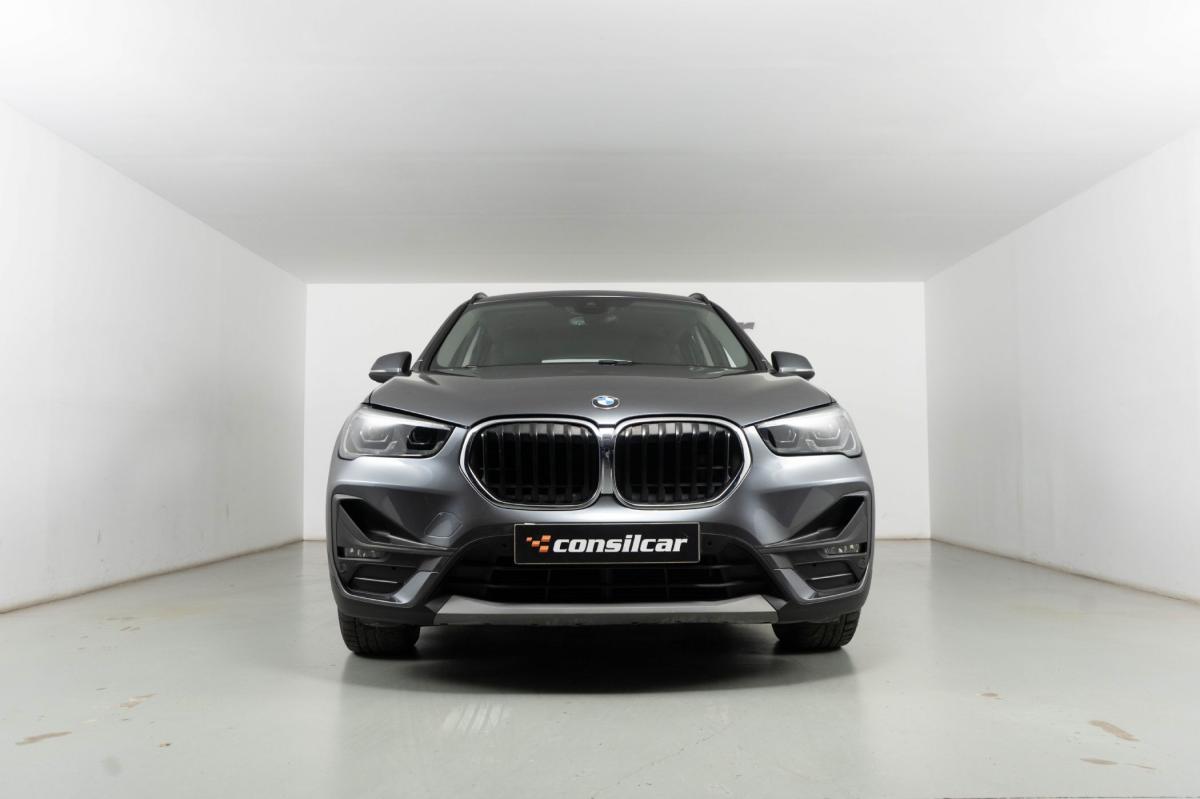 bmw-x1-2021-hibrido-a-gasolina-1499cc