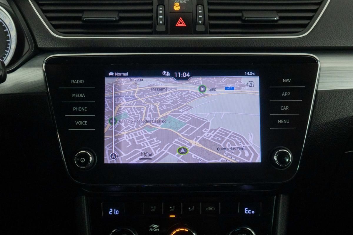 skoda-superb-2021-hibrido-a-gasolina-1395cc