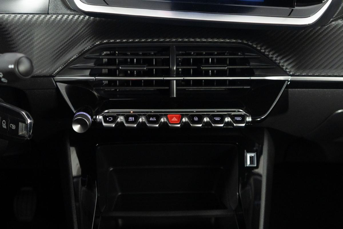 peugeot-208-2022-gasolina-1199cc