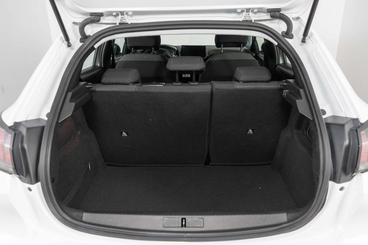peugeot-208-2022-gasolina-1199cc