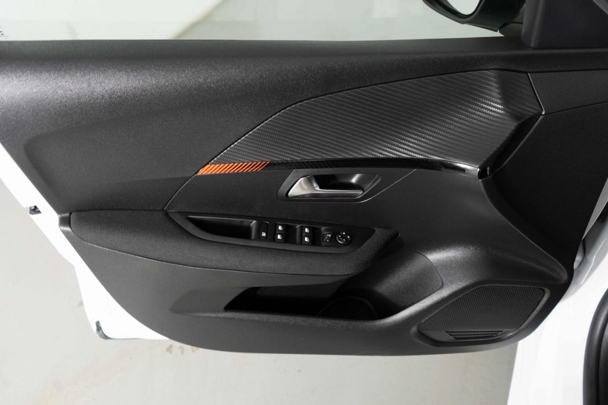peugeot-208-2022-gasolina-1199cc