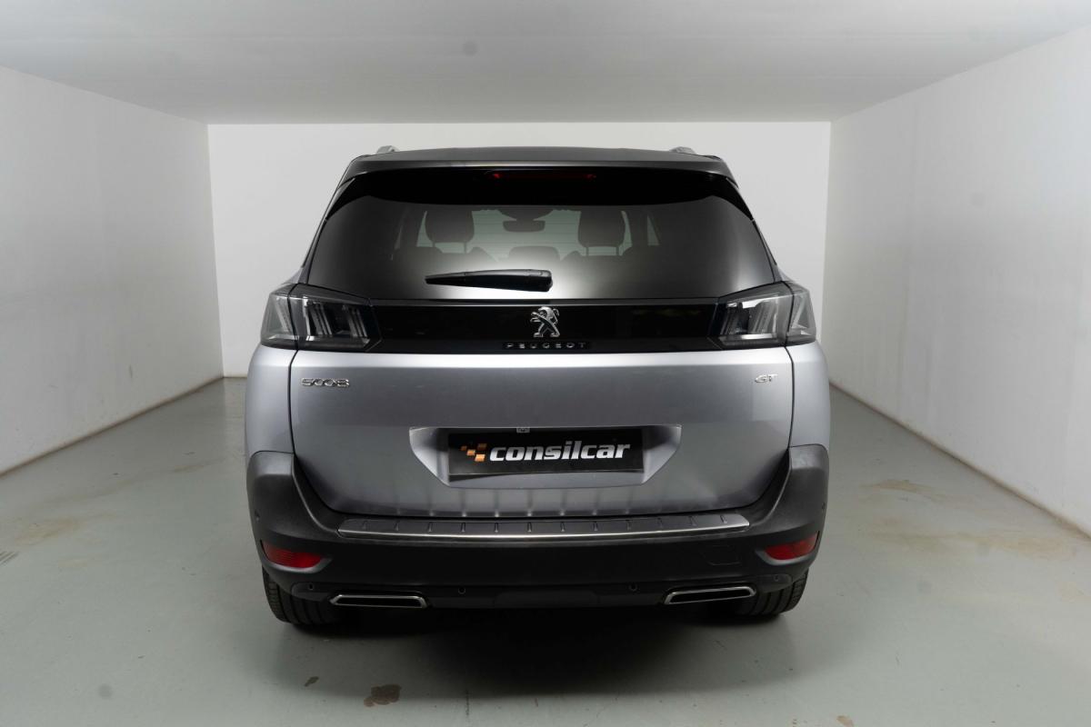 peugeot-5008-2023-gasolina-1199cc
