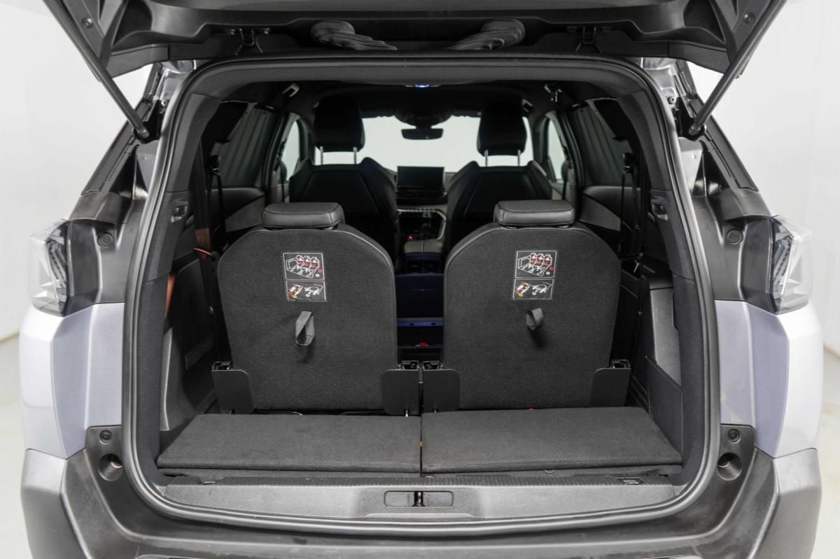 peugeot-5008-2023-gasolina-1199cc