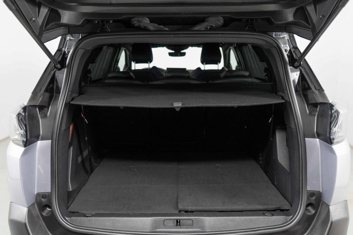 peugeot-5008-2023-gasolina-1199cc