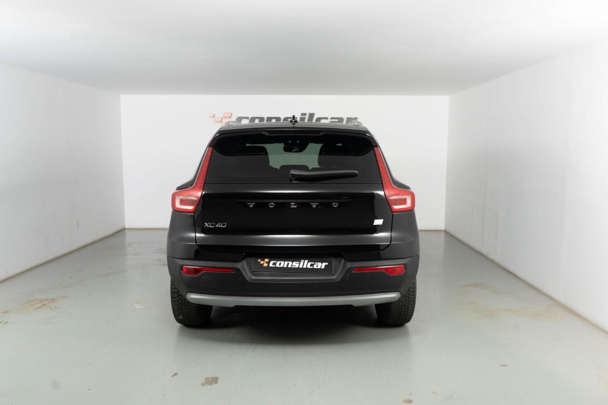 volvo-xc40-2021-hibrido-a-gasolina-1477cc