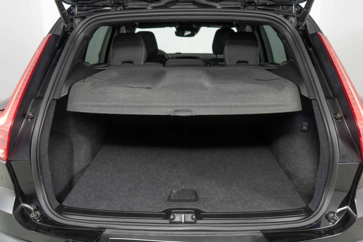 volvo-xc40-2021-hibrido-a-gasolina-1477cc