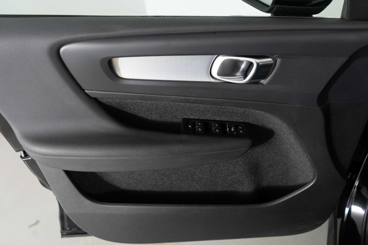 volvo-xc40-2021-hibrido-a-gasolina-1477cc