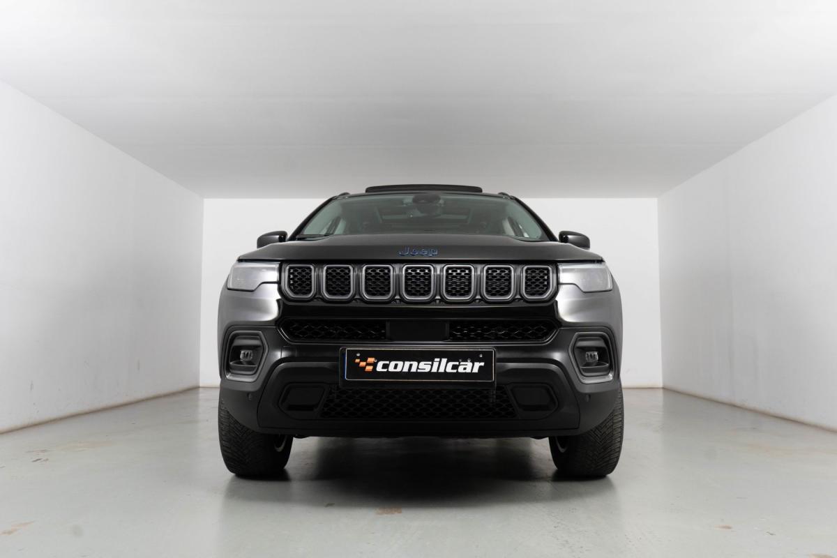 jeep-compass-2023-hibrido-a-gasolina-1332cc