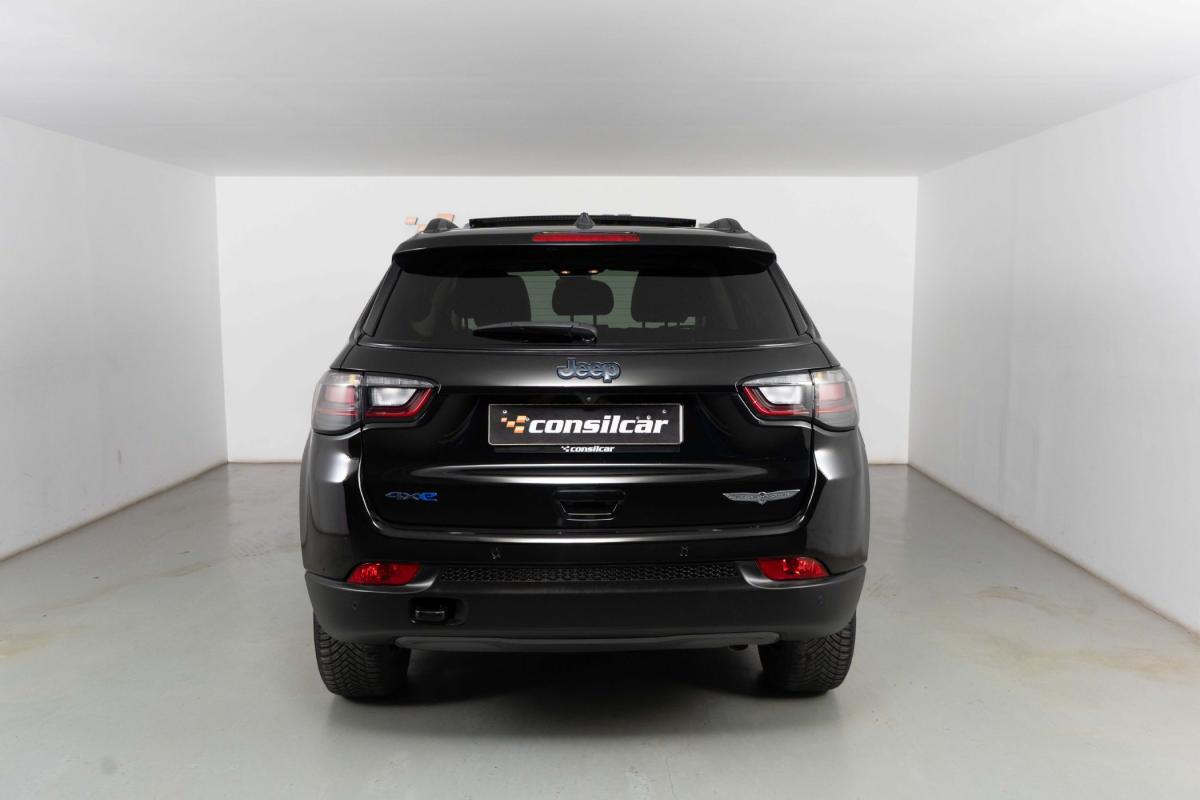 jeep-compass-2023-hibrido-a-gasolina-1332cc