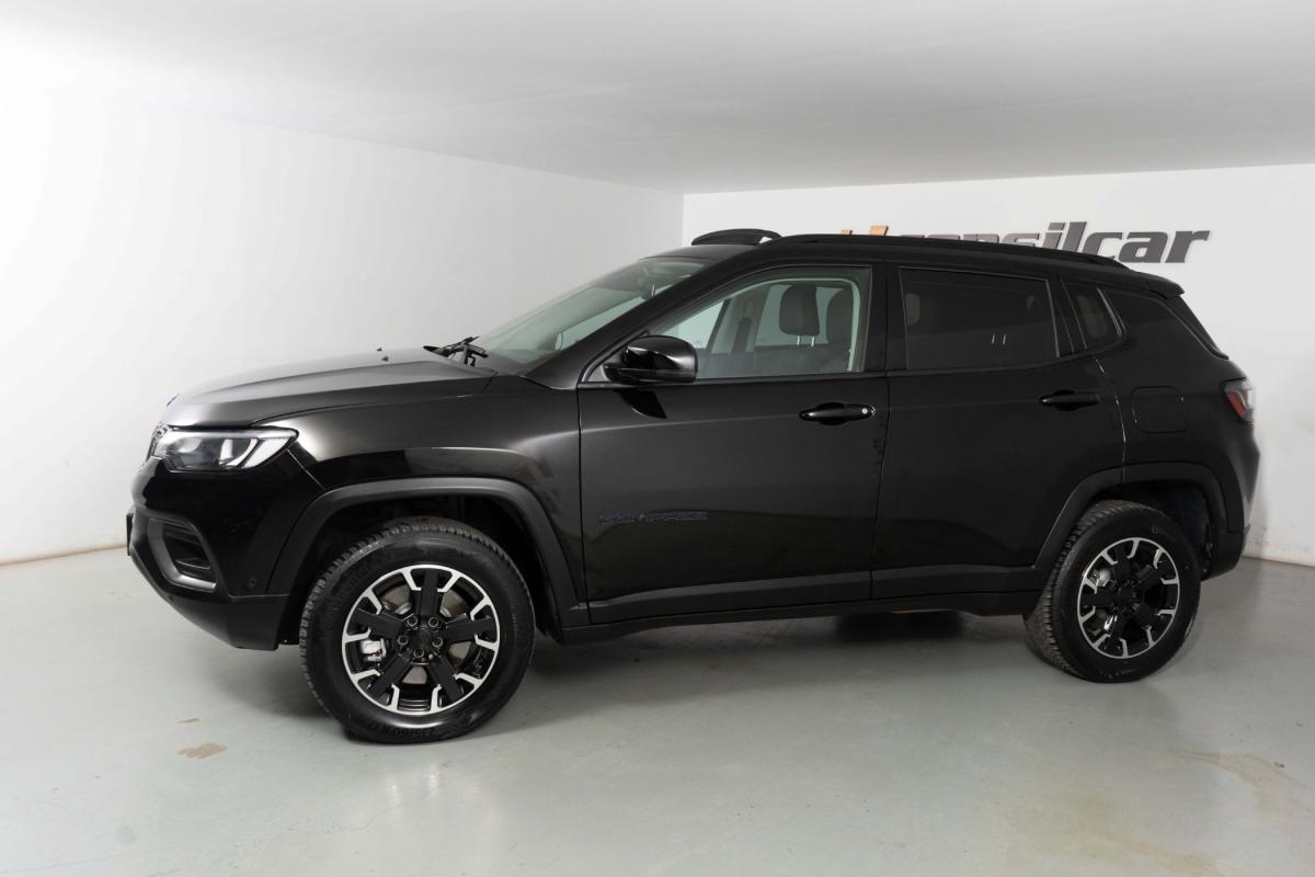 jeep-compass-2023-hibrido-a-gasolina-1332cc