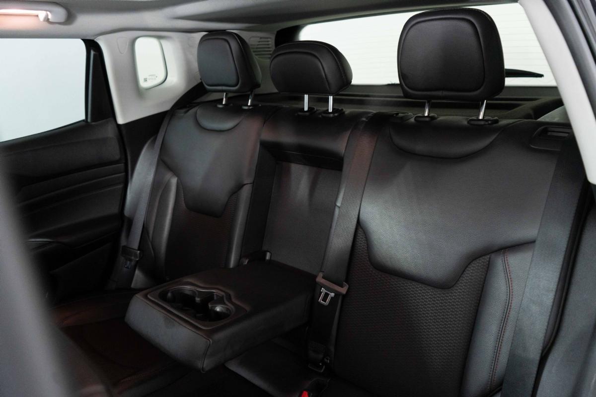 jeep-compass-2023-hibrido-a-gasolina-1332cc