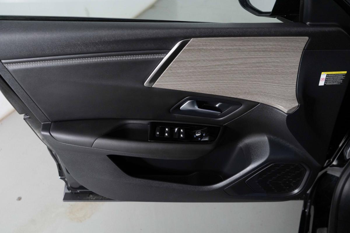 citroen-c5-x-2023-hibrido-a-gasolina-1598cc
