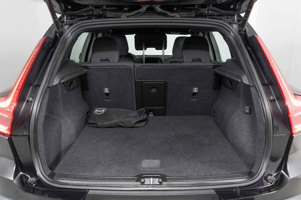 volvo-xc40-2021-hibrido-a-gasolina-1477cc