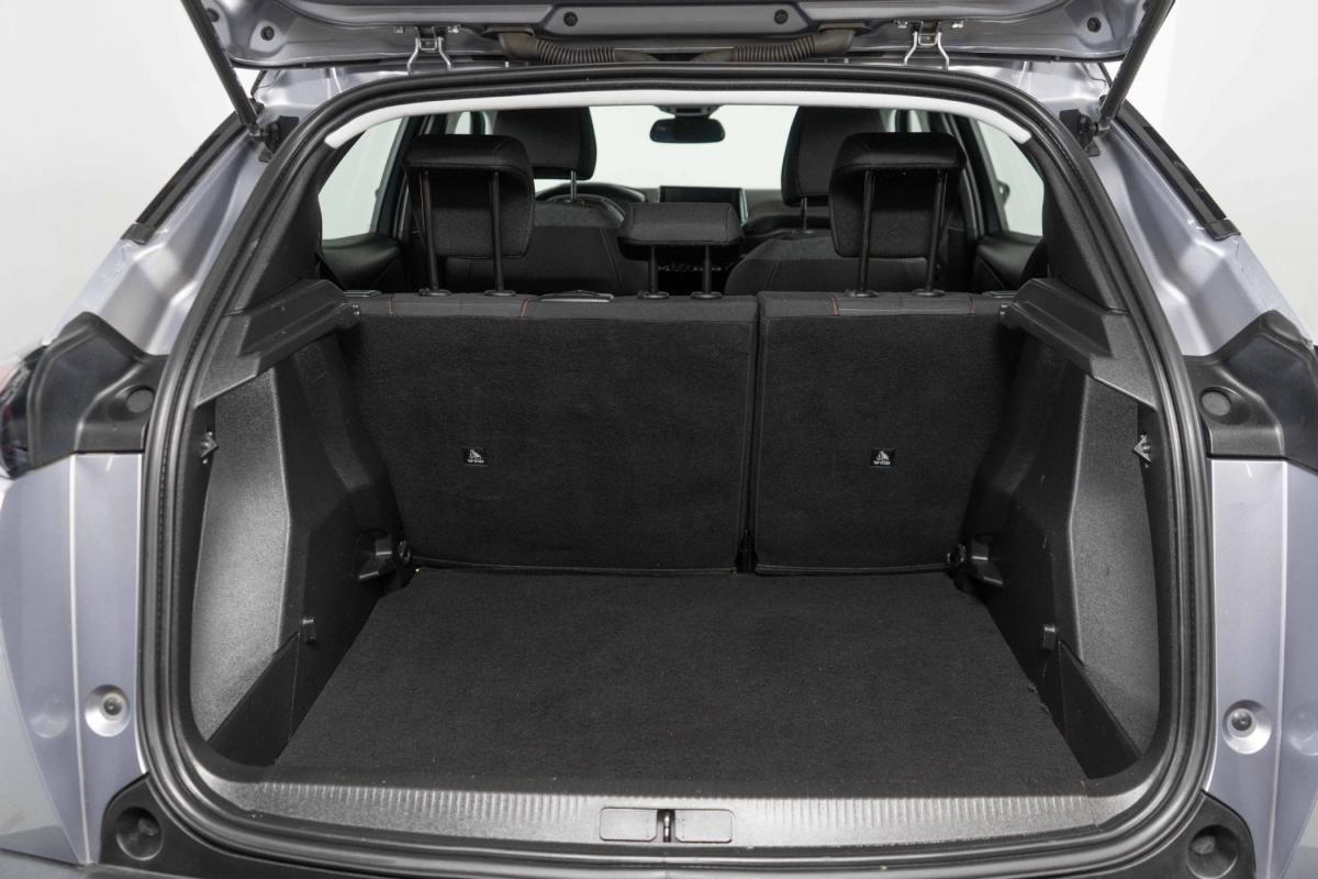 peugeot-2008-2022-gasolina-1199cc