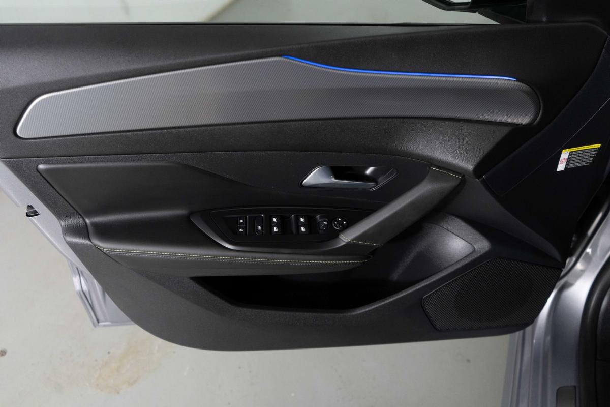 peugeot-308-2025-gasolina-1199cc