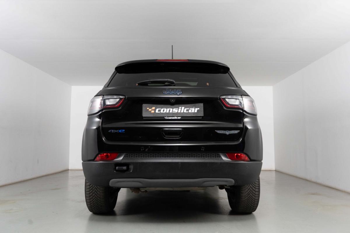 jeep-compass-2023-hibrido-a-gasolina-1332cc