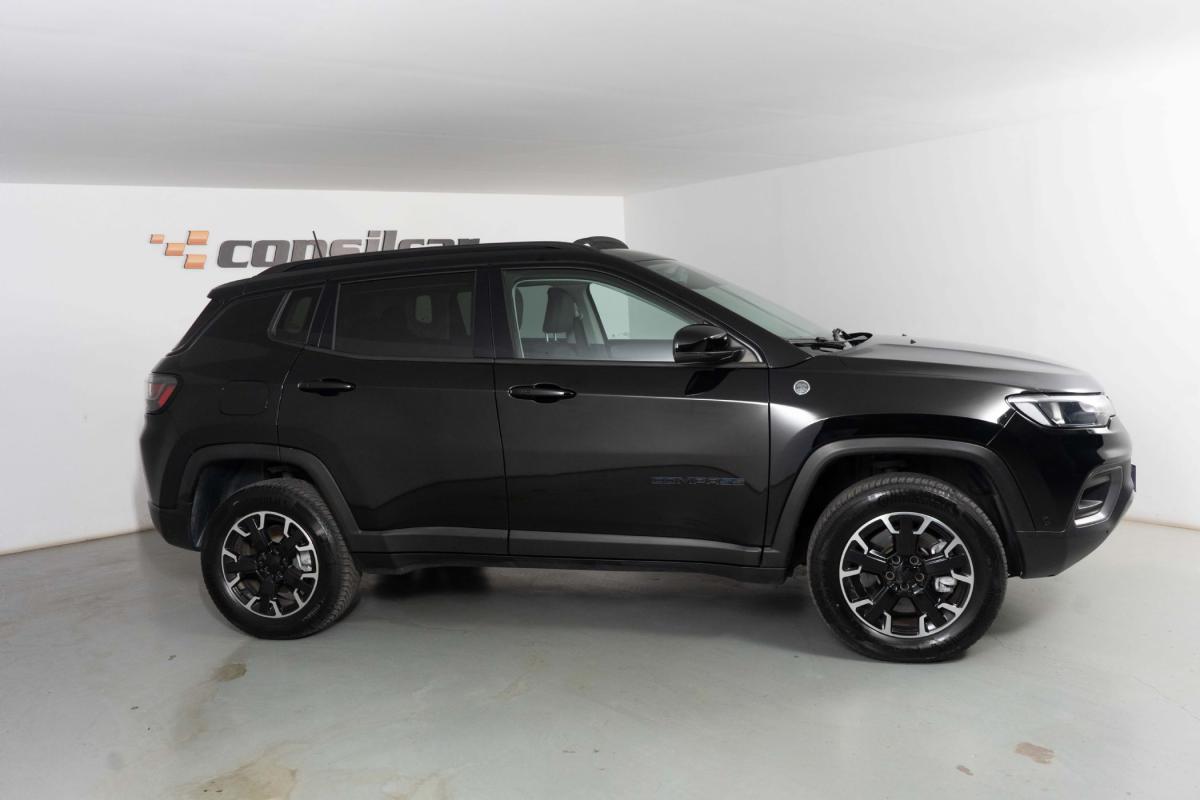 jeep-compass-2023-hibrido-a-gasolina-1332cc