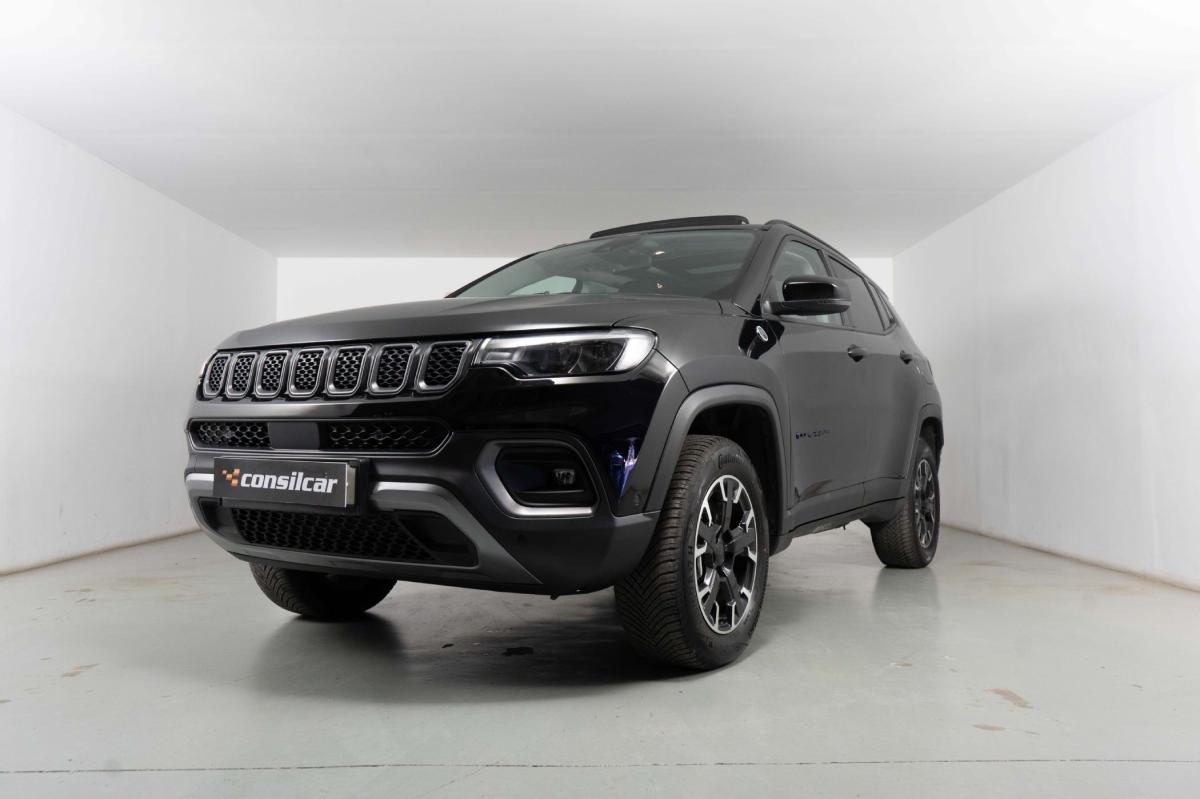 jeep-compass-2023-hibrido-a-gasolina-1332cc