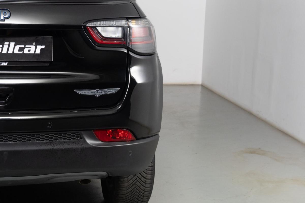 jeep-compass-2023-hibrido-a-gasolina-1332cc