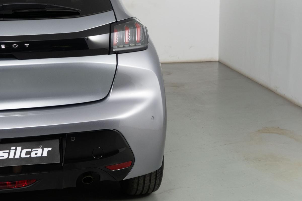 peugeot-208-2023-gasolina-1199cc