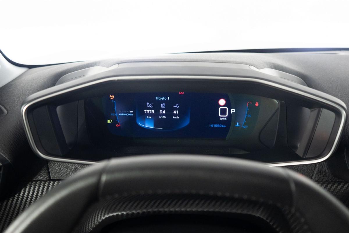 peugeot-208-2023-gasolina-1199cc