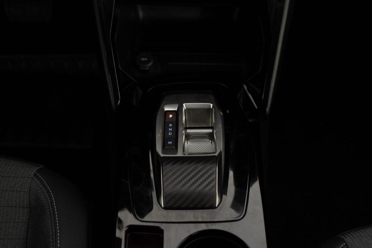 peugeot-208-2023-gasolina-1199cc