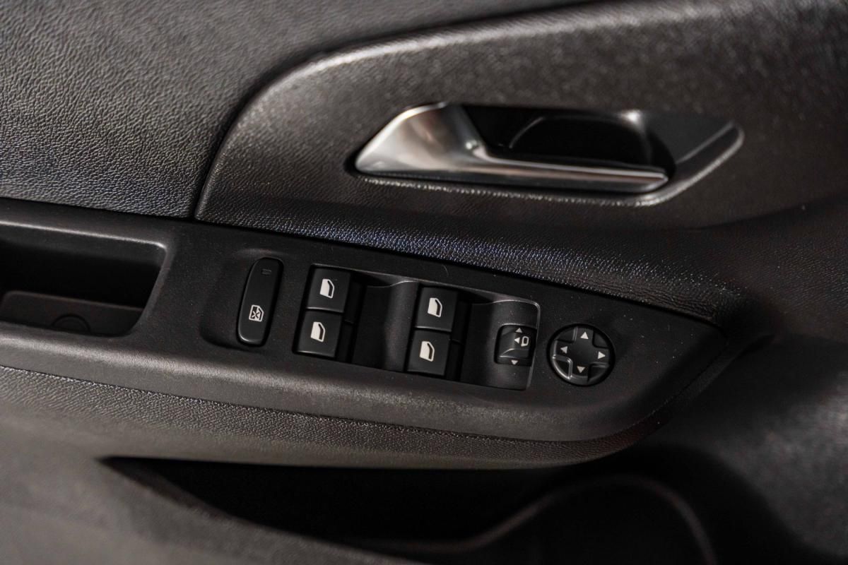 opel-corsa-2025-gasolina-1199cc