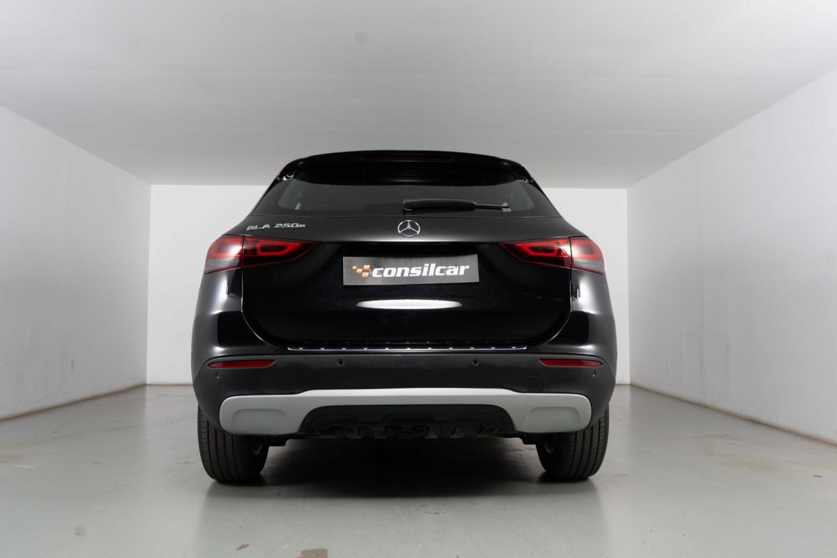 mercedes-benz-gla-2022-hibrido-a-gasolina-1332cc