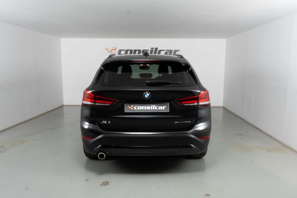 bmw-x1-2021-hibrido-a-gasolina-1499cc