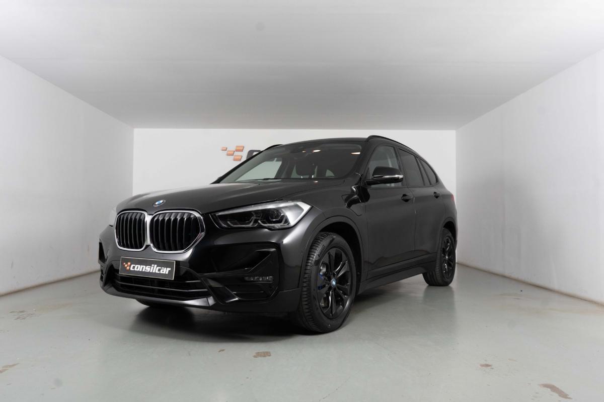bmw-x1-2021-hibrido-a-gasolina-1499cc