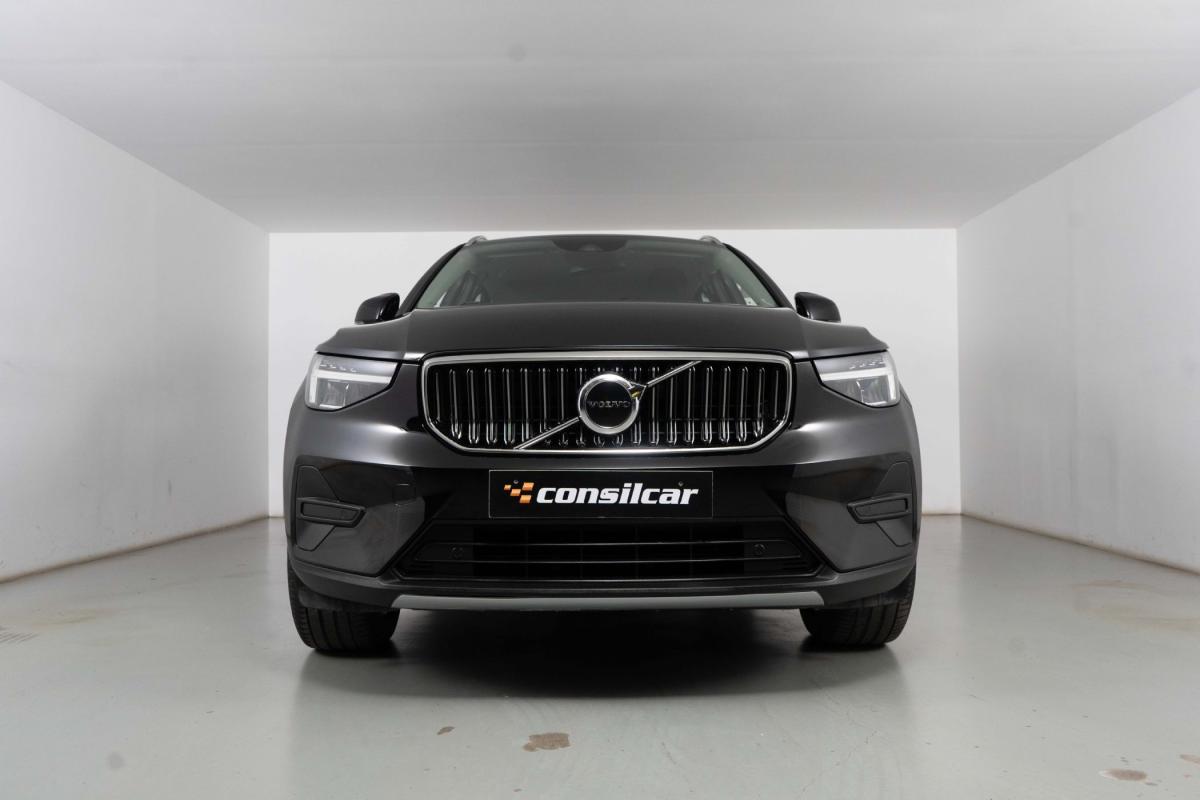 volvo-xc40-2023-hibrido-a-gasolina-1477cc