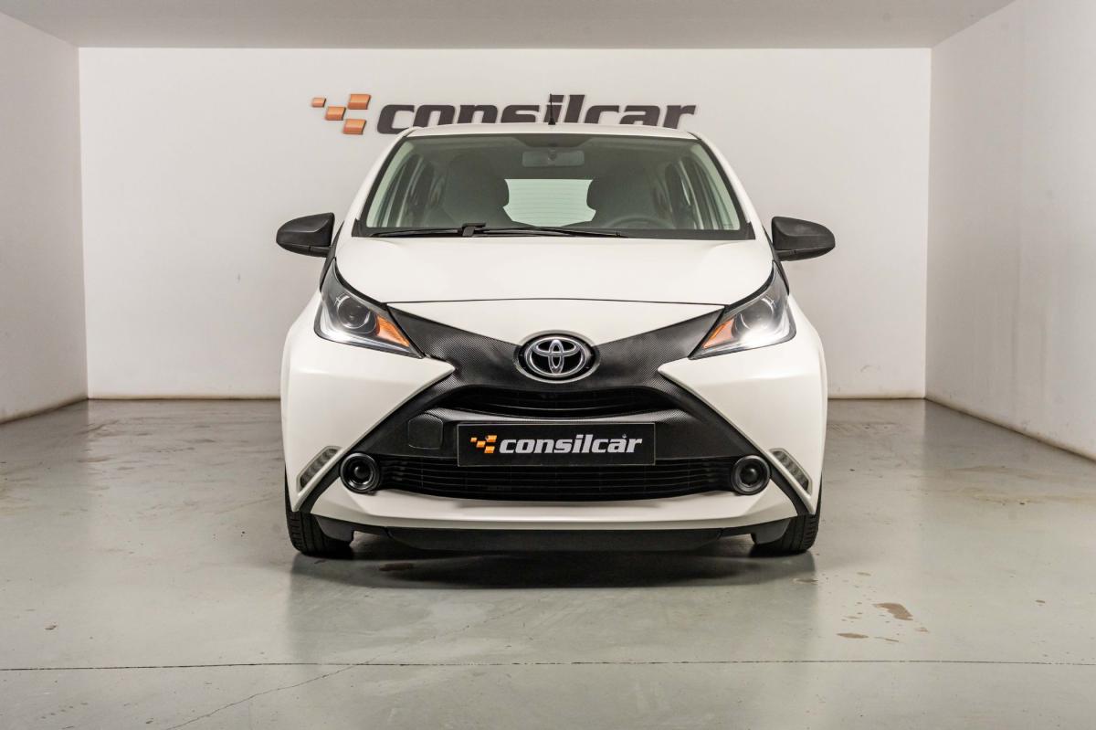 toyota-aygo-2018-gasolina-998cc
